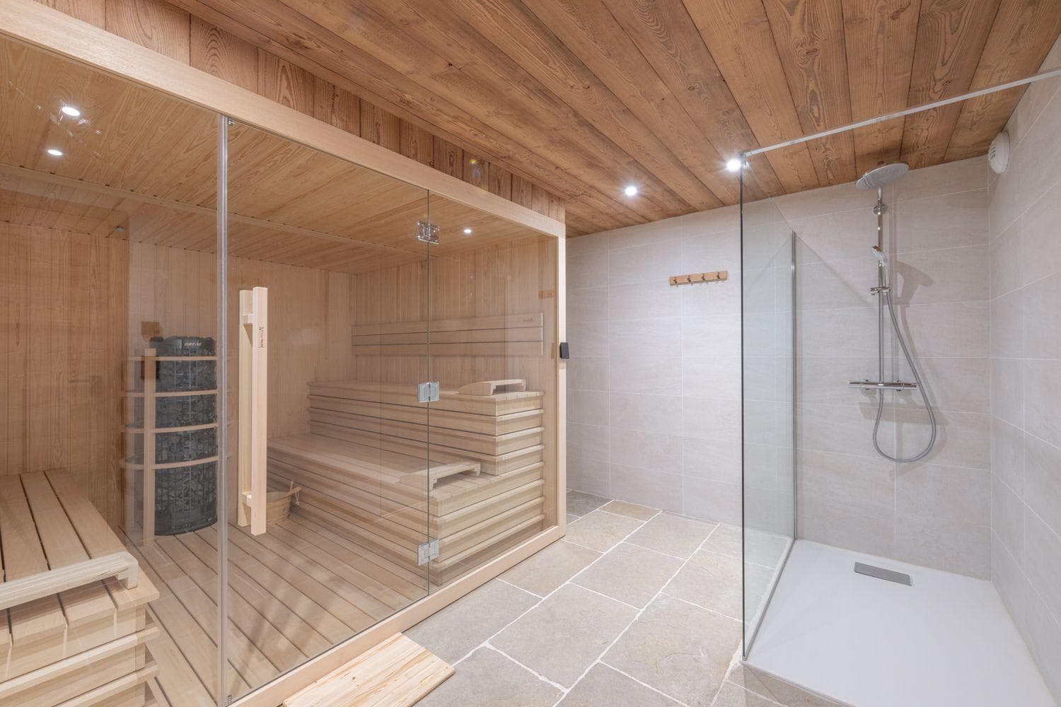 Private sauna recovery