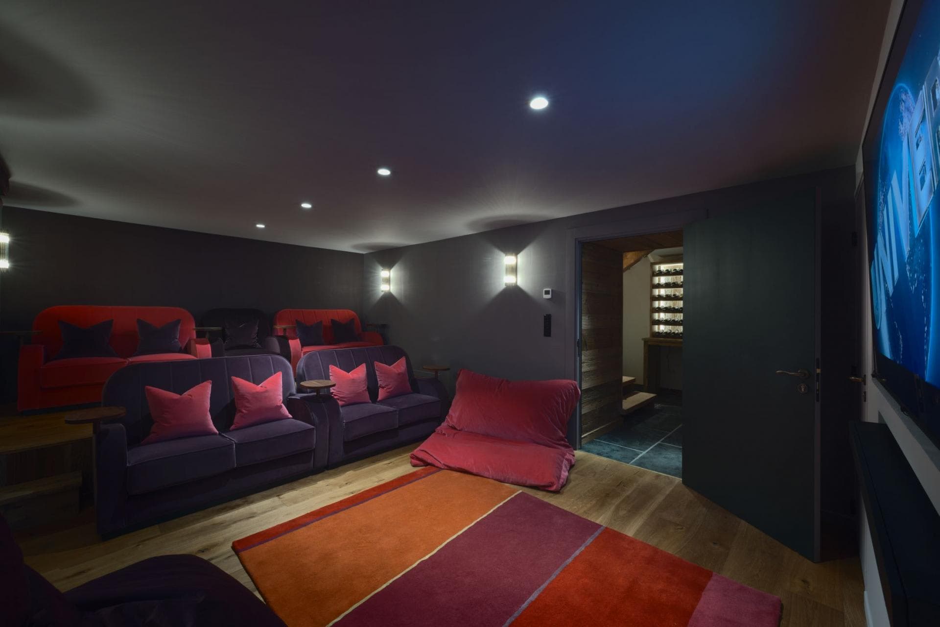 Private cinema